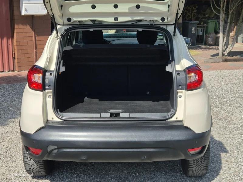 Renault Captur I 8