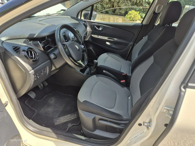 Renault Captur I 9