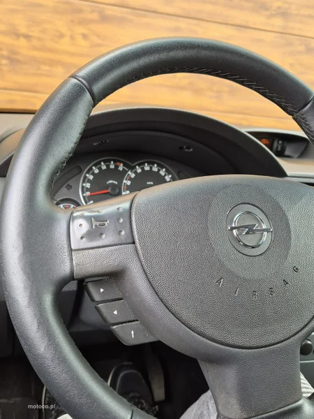 Opel Meriva A 24
