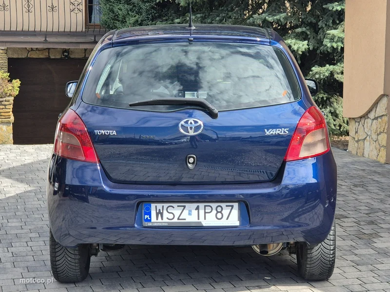Toyota Yaris XP90 11