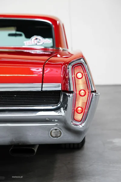Pontiac Bonneville 19