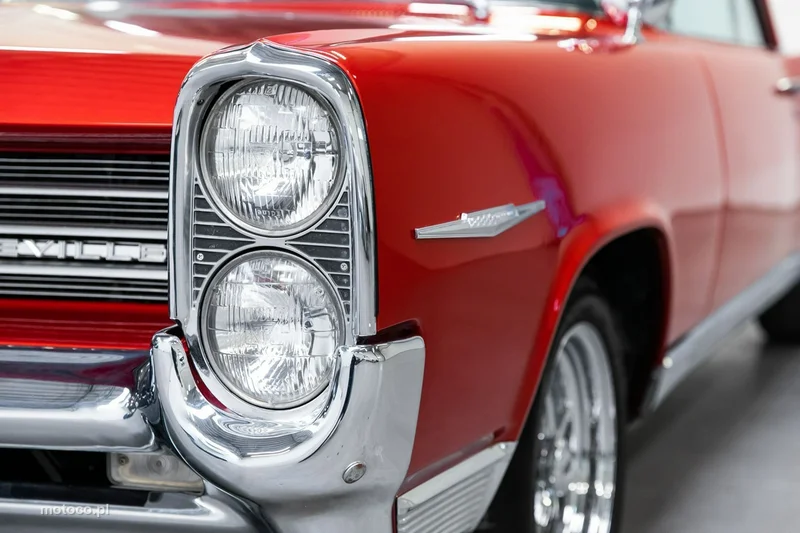 Pontiac Bonneville 24