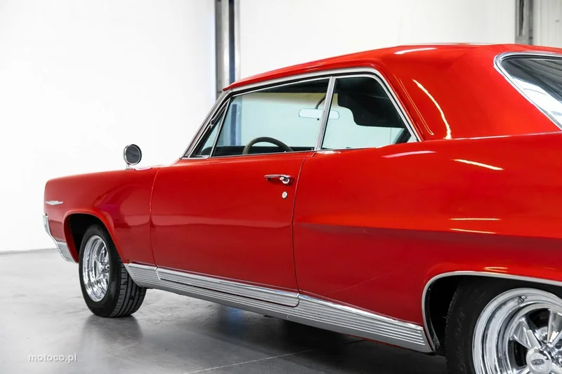 Pontiac Bonneville 26