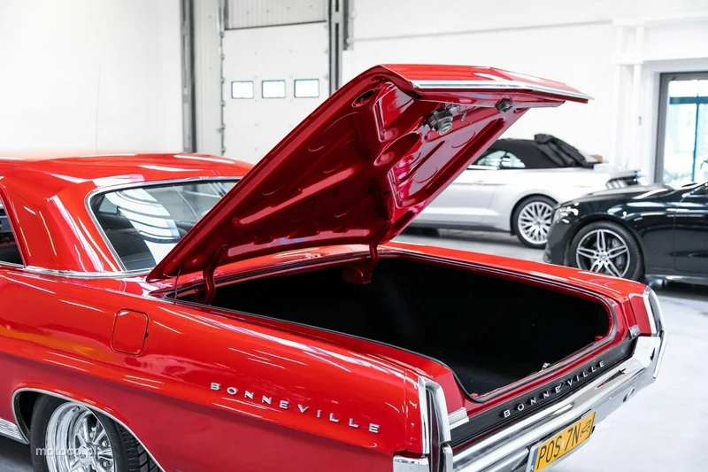 Pontiac Bonneville 30