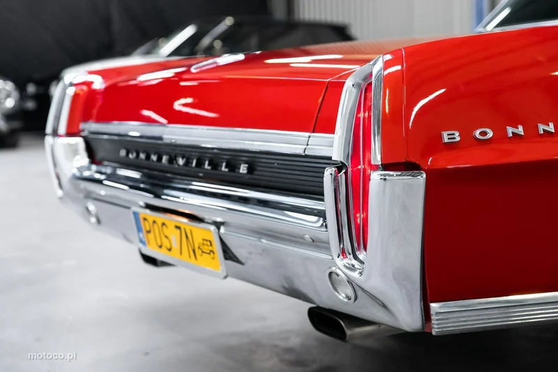 Pontiac Bonneville 52