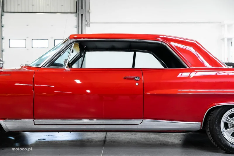 Pontiac Bonneville 54