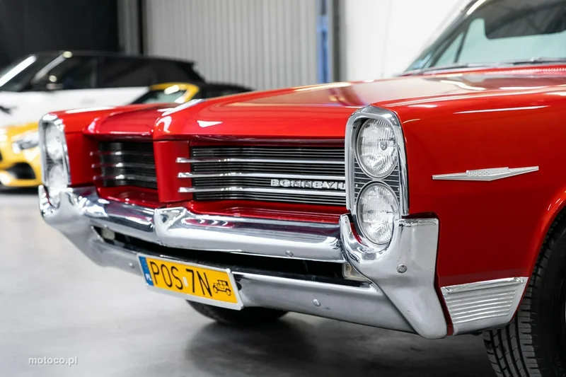 Pontiac Bonneville 56