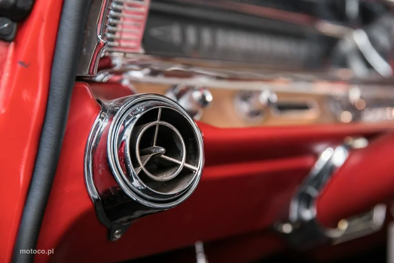 Pontiac Bonneville 68
