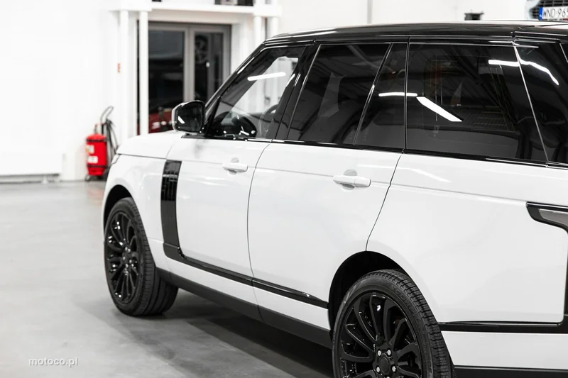 Land Rover Range Rover 16