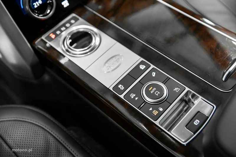 Land Rover Range Rover 24