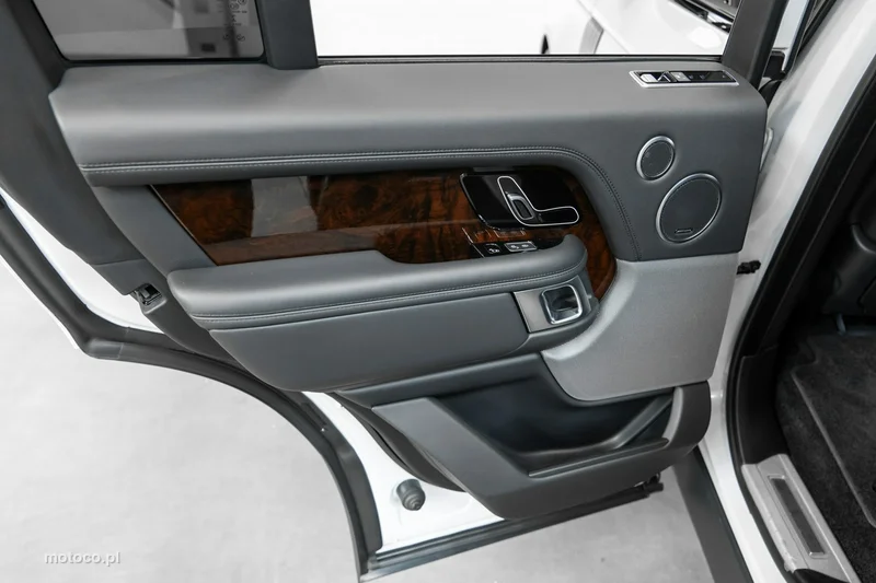 Land Rover Range Rover 69