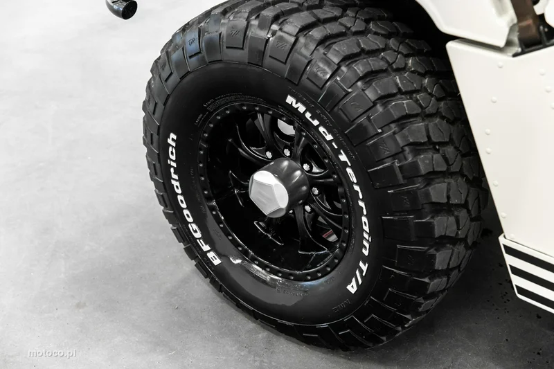 Hummer H1 18