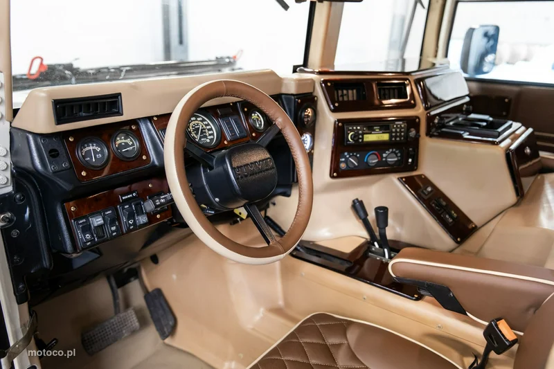 Hummer H1 23