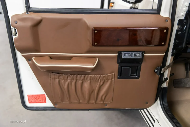 Hummer H1 37