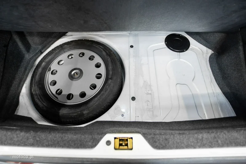 BMW Seria 6 E24 635 27
