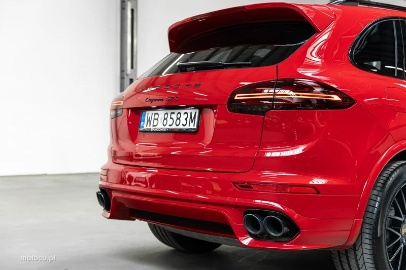 Porsche Cayenne 92A Cayenne GTS 19