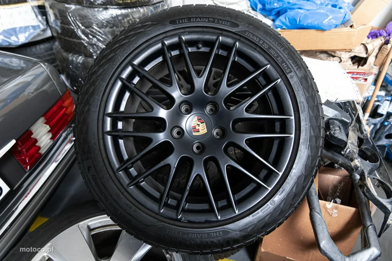 Porsche Cayenne 92A Cayenne GTS 21