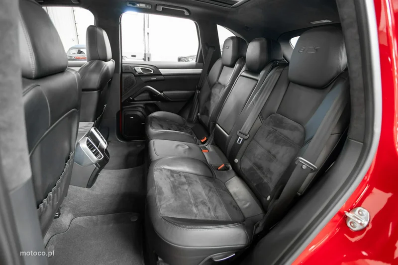 Porsche Cayenne 92A Cayenne GTS 28
