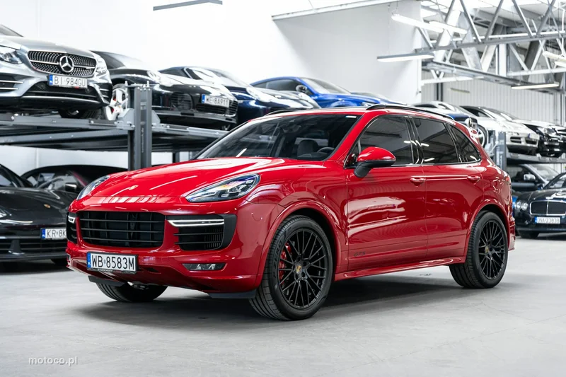 Porsche Cayenne 92A Cayenne GTS 43