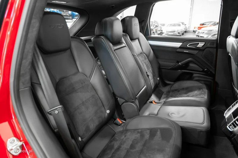 Porsche Cayenne 92A Cayenne GTS 52