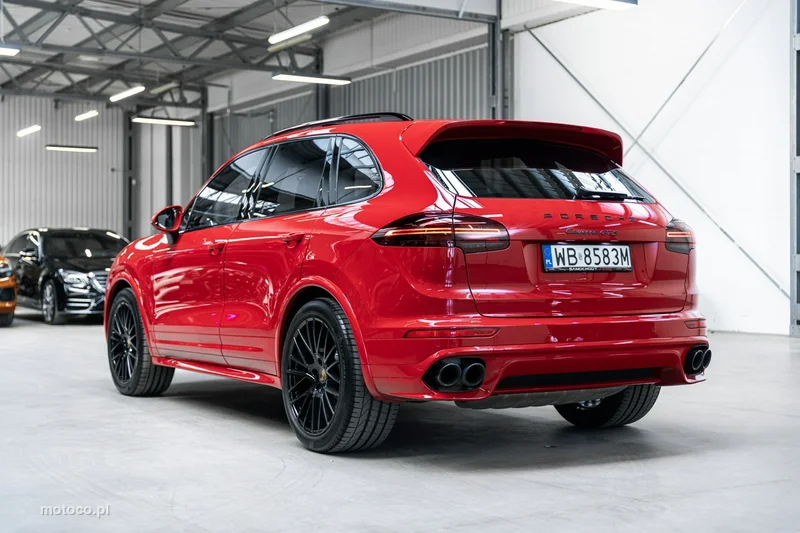 Porsche Cayenne 92A Cayenne GTS 8