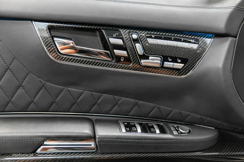 Mercedes-Benz CL C216 CL 65 AMG 25