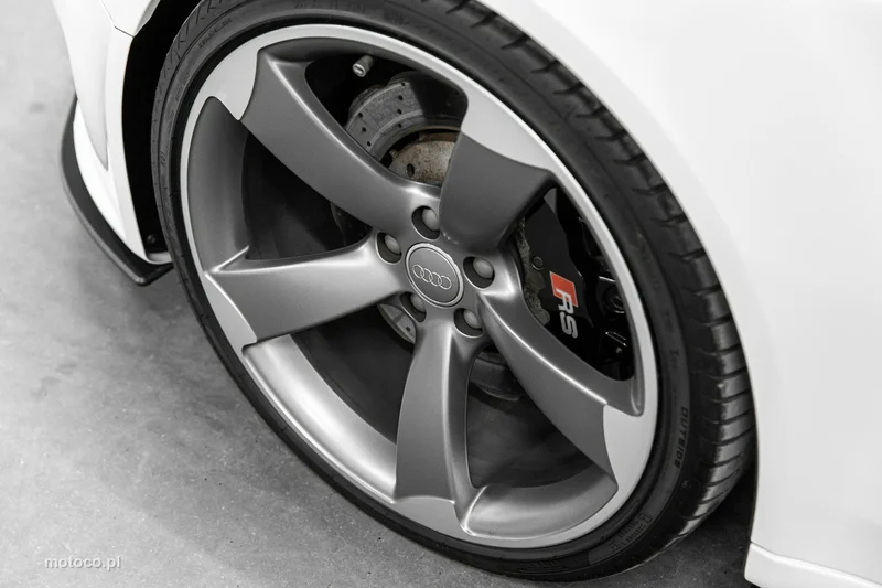 Audi RS4 B8 11