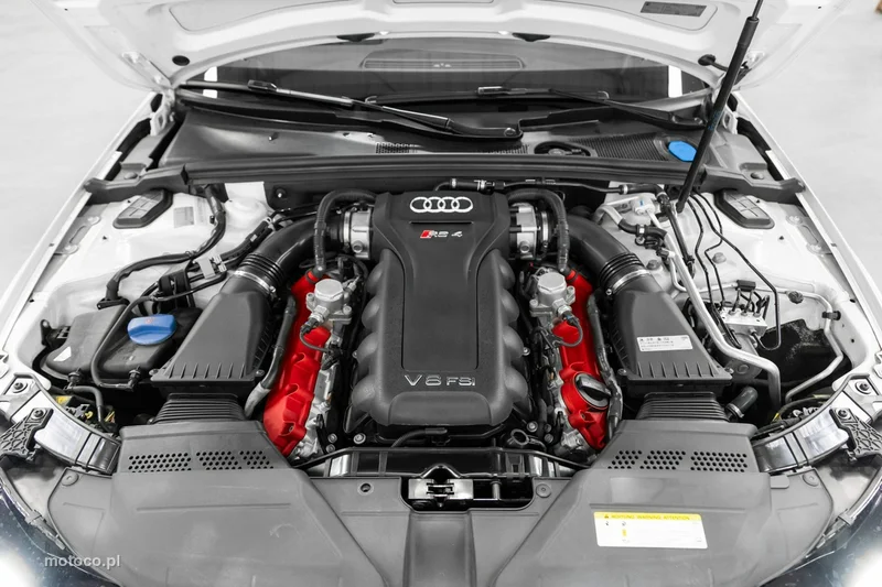 Audi RS4 B8 15