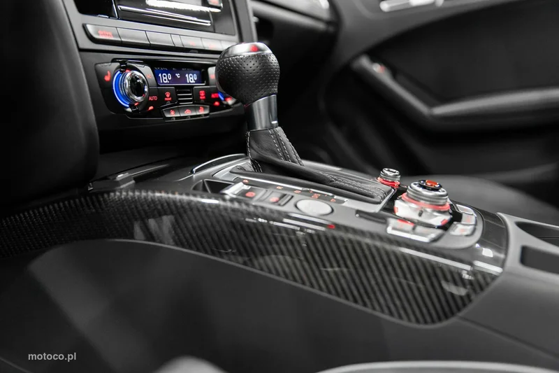 Audi RS4 B8 31