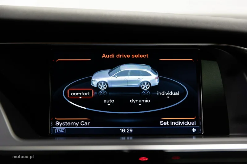 Audi RS4 B8 40