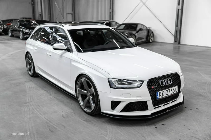 Audi RS4 B8 41