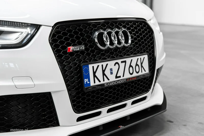 Audi RS4 B8 47