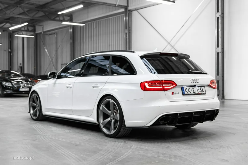 Audi RS4 B8 7