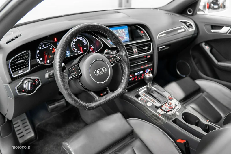 Audi RS4 B8 62