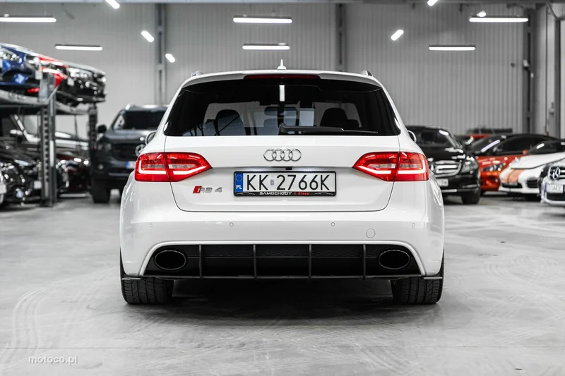Audi RS4 B8 8