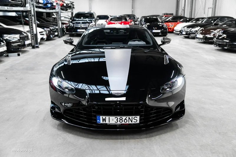 Aston Martin Vantage 5