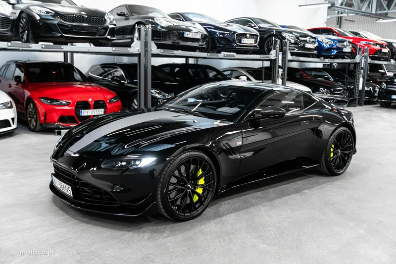 Aston Martin Vantage 45