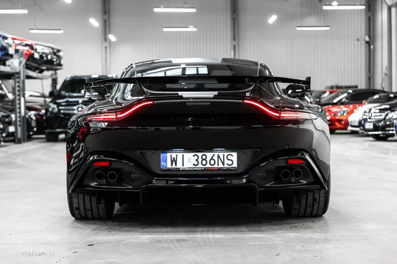 Aston Martin Vantage 47