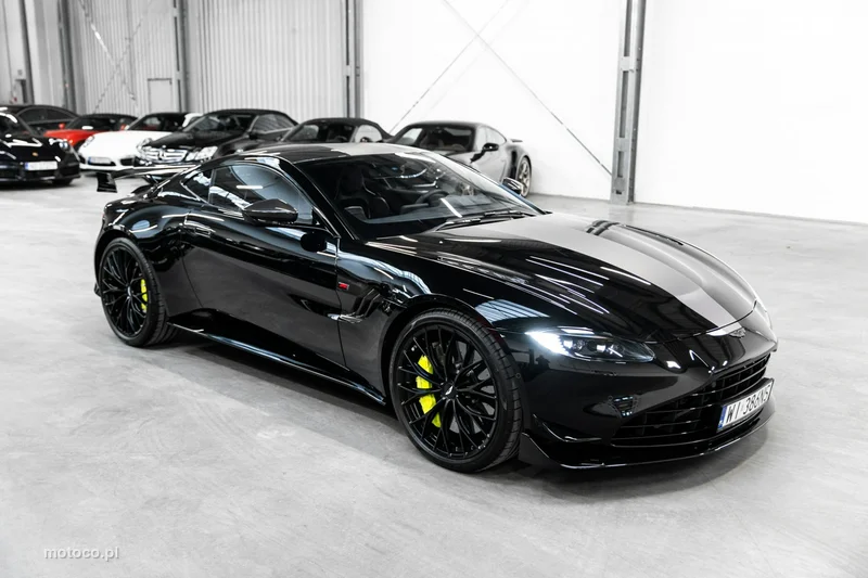 Aston Martin Vantage 6