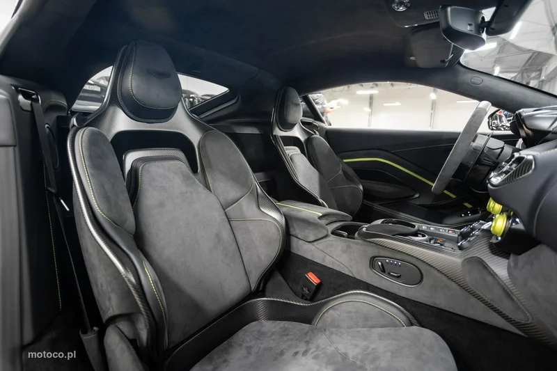 Aston Martin Vantage 56