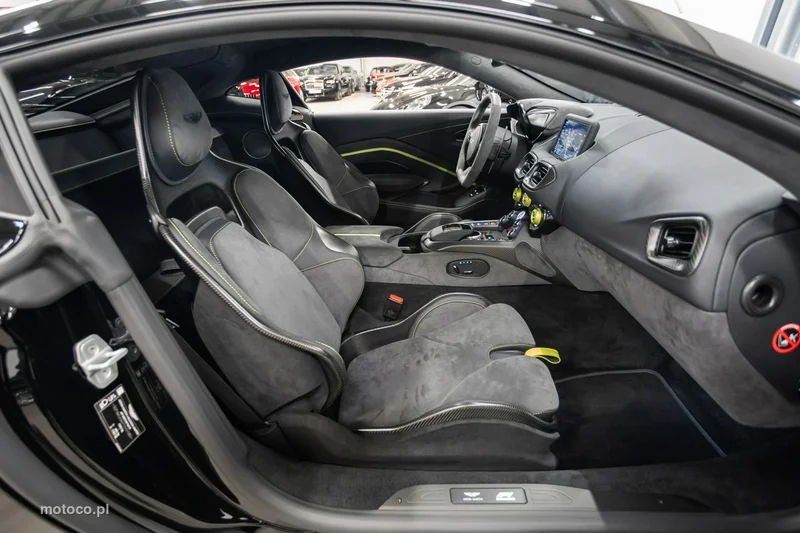 Aston Martin Vantage 63