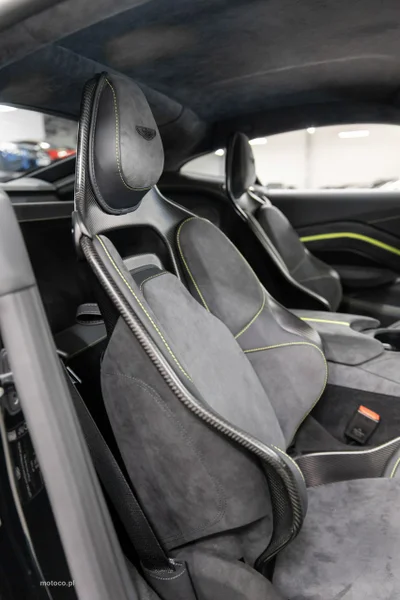 Aston Martin Vantage 75