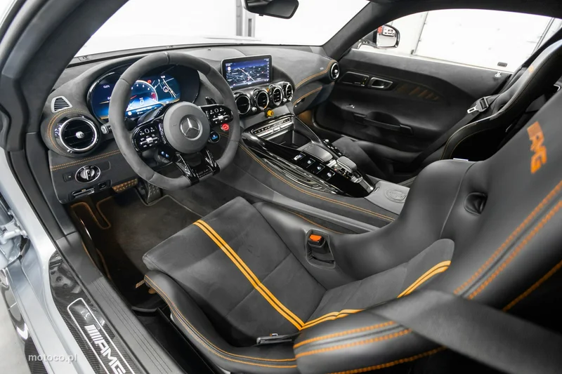 Mercedes-Benz AMG GT Black Series 28