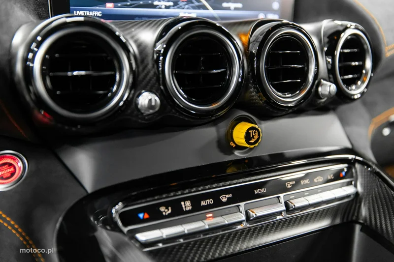 Mercedes-Benz AMG GT Black Series 38