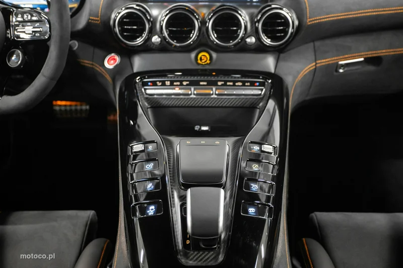 Mercedes-Benz AMG GT Black Series 64