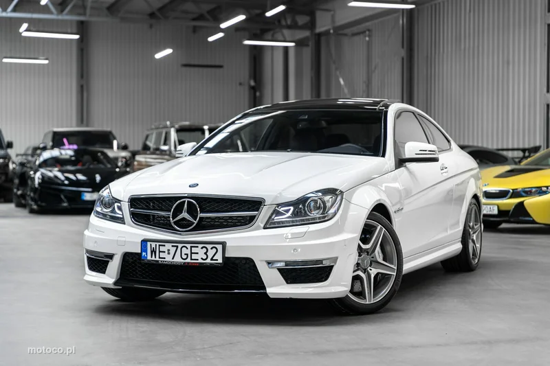 Mercedes-Benz Klasa C W204 C 63 AMG 2
