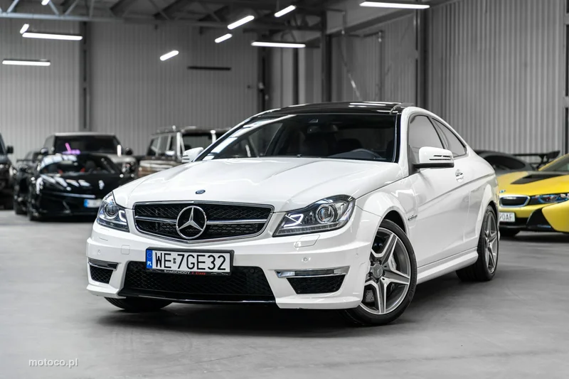 Mercedes-Benz Klasa C W204 C 63 AMG 2