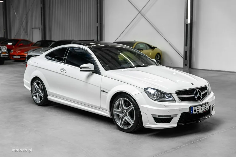Mercedes-Benz Klasa C W204 C 63 AMG 5