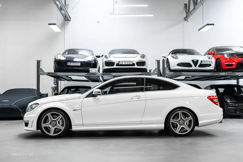 Mercedes-Benz Klasa C W204 C 63 AMG 8