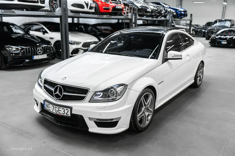 Mercedes-Benz Klasa C W204 C 63 AMG 78